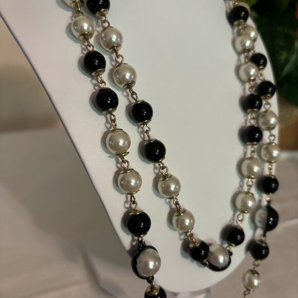Anne Klein Black and White Pearl Necklace (43") and Bracelet (8") with 3 Strands - Picture 2 of 15